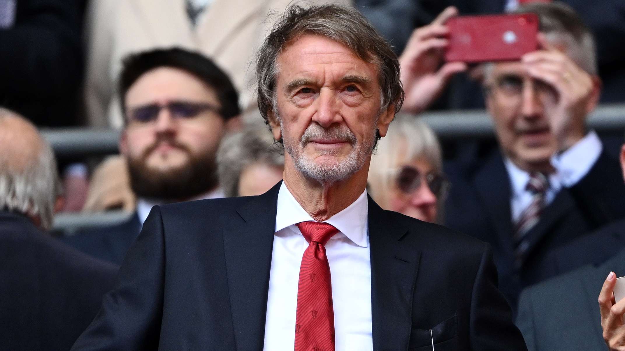 悬念更浓 悬念更浓